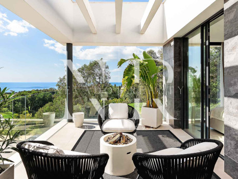 Sea View Villa for Sale in Sierra Blanca, Marbella