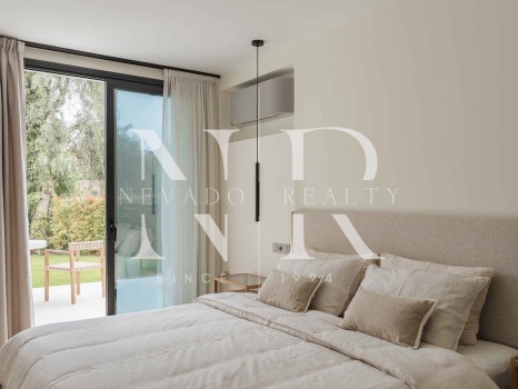 Villa for sale in Los Naranjos Hill Club, Nueva Andalucía