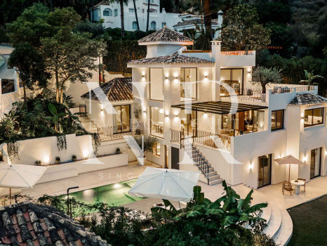 Villa for sale in Los Naranjos Hill Club, Nueva Andalucía