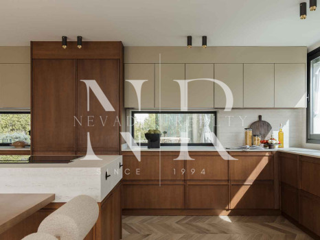 Villa for sale in Los Naranjos Hill Club, Nueva Andalucía