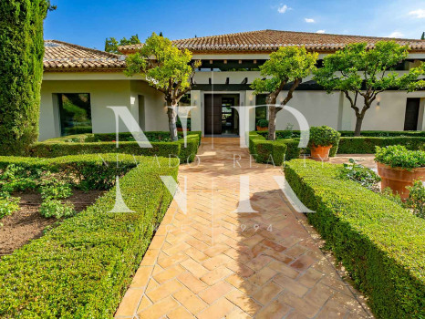 Villa in La Zagaleta with Mediterranean Views for Sale
