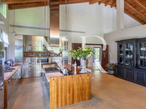 Villa in La Zagaleta with Mediterranean Views for Sale