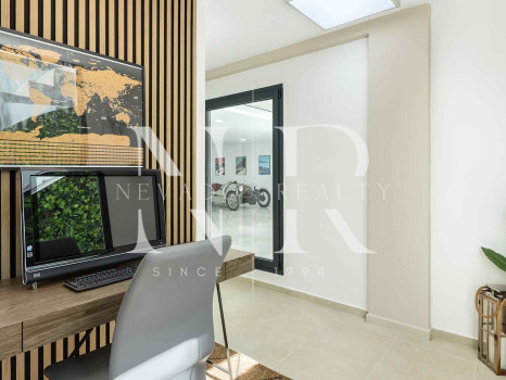Villa moderna en Nueva Andalucía en venta