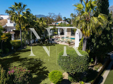 Villa moderna en Nueva Andalucía en venta
