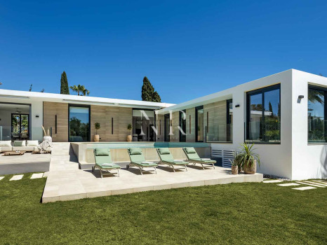 Villa moderne à vendre à Nueva Andalucía, Marbella