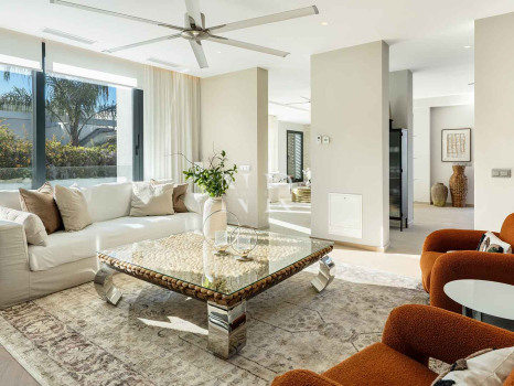 Villa moderne à vendre à Nueva Andalucía, Marbella