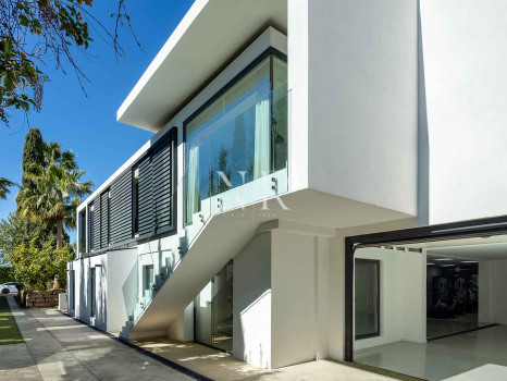 Villa moderne à vendre à Nueva Andalucía, Marbella