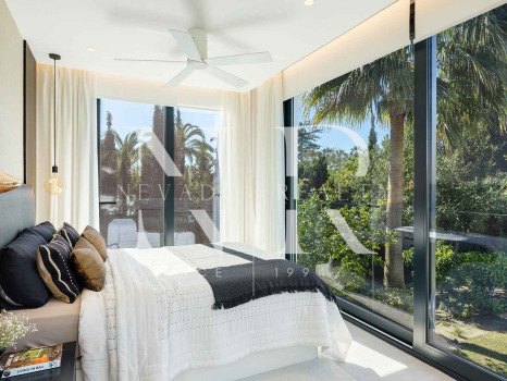Villa moderna en Nueva Andalucía en venta