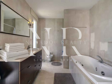 Villa con vista al mar en Manilva en venta