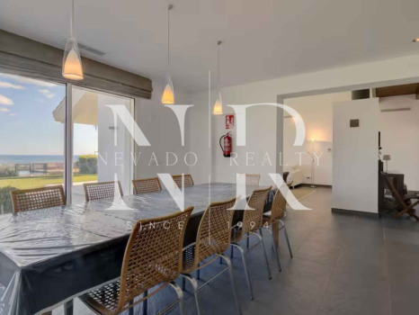 Villa con vista al mar en Manilva en venta