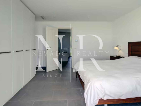 Villa con vista al mar en Manilva en venta