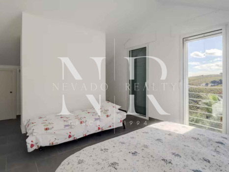 Villa con vista al mar en Manilva en venta