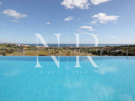 Villa con vista al mar en Manilva en venta