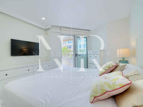 Appartement à vendre dans l'immeuble Poseidón, à deux pas de la plage.
