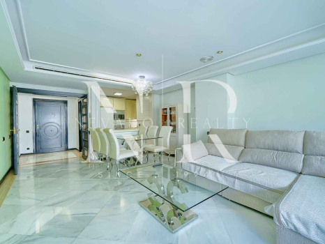 Appartement à vendre dans l'immeuble Poseidón, à deux pas de la plage.
