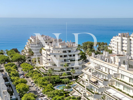 Appartement à vendre dans l'immeuble Poseidón, à deux pas de la plage.
