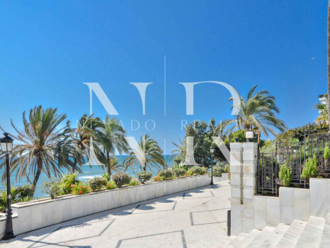 Appartement à vendre dans l'immeuble Poseidón, à deux pas de la plage.