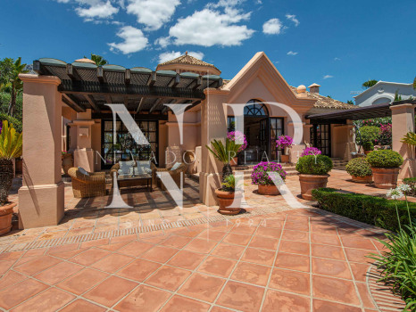 Villa avec vue mer à vendre à Sierra Blanca, Marbella