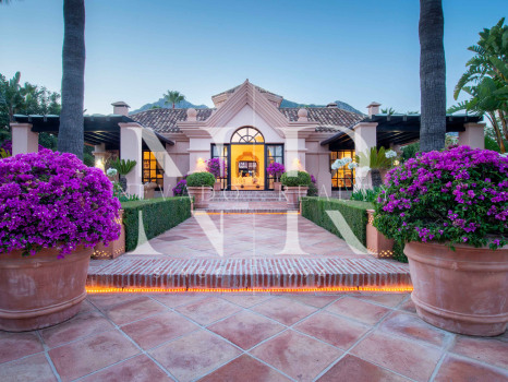 Villa avec vue mer à vendre à Sierra Blanca, Marbella