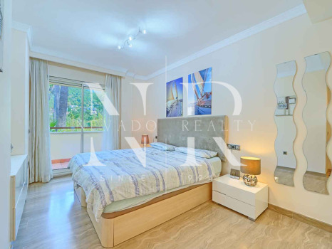 Appartement avec vue sur la mer à vendre à Condado de Sierra Blanca, Marbella