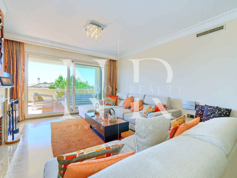 Appartement avec vue sur la mer à vendre à Condado de Sierra Blanca, Marbella