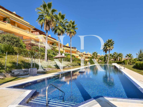 Appartement avec vue sur la mer à vendre à Condado de Sierra Blanca, Marbella
