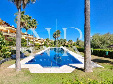 Appartement avec vue sur la mer à vendre à Condado de Sierra Blanca, Marbella