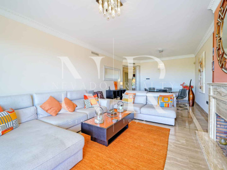 Appartement avec vue sur la mer à vendre à Condado de Sierra Blanca, Marbella
