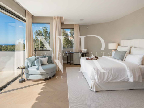 Villa con vistas al mar en Benahavís, Málaga en venta.