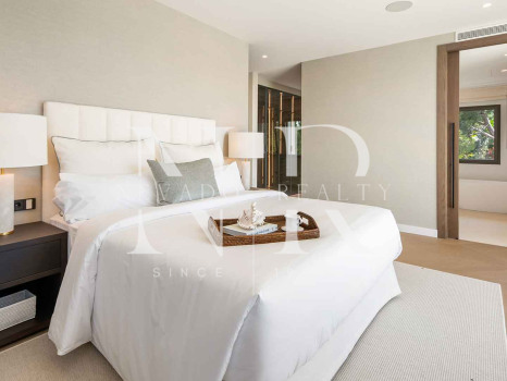 Villa con vistas al mar en Benahavís, Málaga en venta.