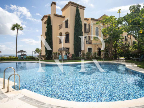 Penthouse avec vue sur la mer à vendre à La Quinta, Benahavís