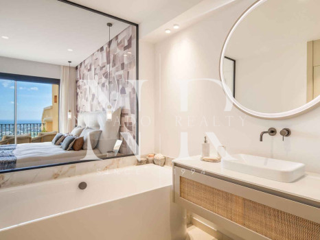 Penthouse avec vue sur la mer à vendre à La Quinta, Benahavís