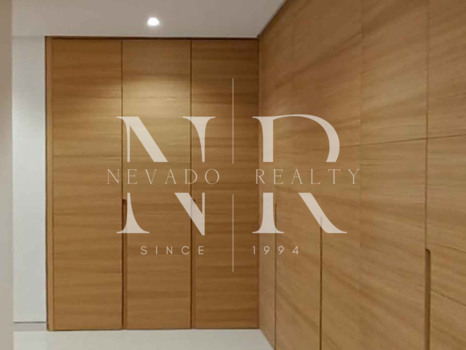 Appartement en première ligne de plage avec vue sur la mer à vendre à Puerto Banús, Marbella