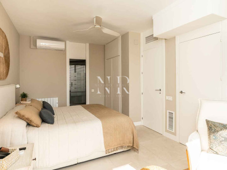 Ático en venta en Marbella House con vista al mar