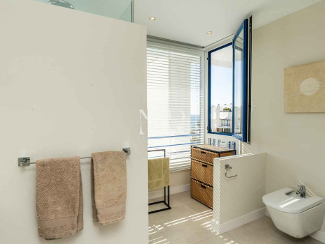 Ático en venta en Marbella House con vista al mar