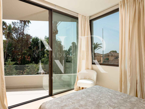 Villa à vendre à Los Monteros Playa, Marbella avec vue sur la mer