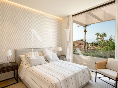 Villa à vendre à Los Monteros Playa, Marbella avec vue sur la mer