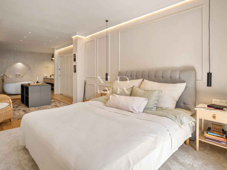 Maison de ville avec vue sur la mer à Marbella Hill Club, Marbella, à vendre