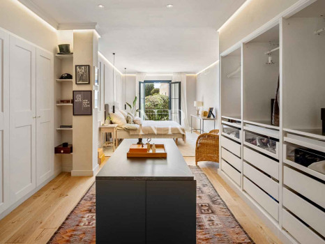 Maison de ville avec vue sur la mer à Marbella Hill Club, Marbella, à vendre