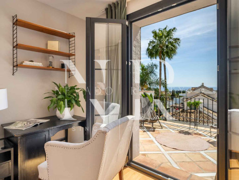 Townhouse with sea views in Marbella Hill Club, Marbella, for sale