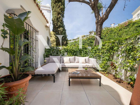 Townhouse with sea views in Marbella Hill Club, Marbella, for sale