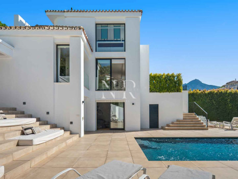Villa en Los Naranjos Hill Club, Marbella, en venta