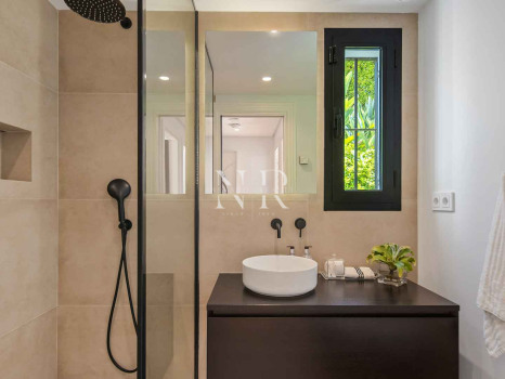 Villa en Los Naranjos Hill Club, Marbella, en venta
