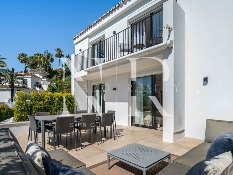 Villa en Los Naranjos Hill Club, Marbella, en venta