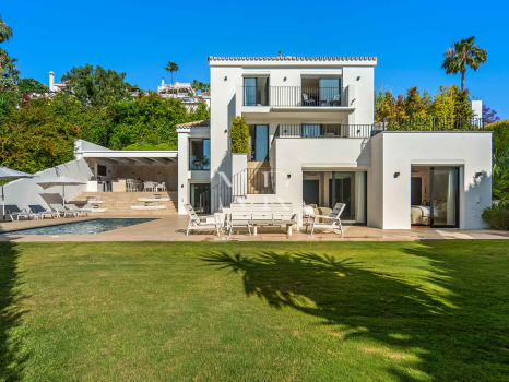 Villa en Los Naranjos Hill Club, Marbella, en venta