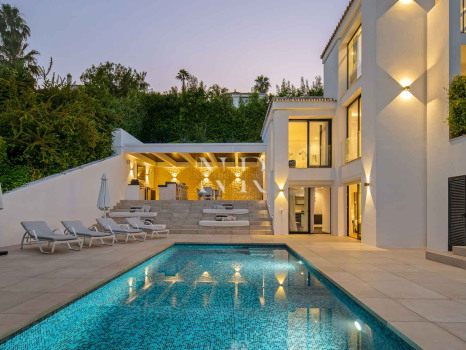 Villa en Los Naranjos Hill Club, Marbella, en venta