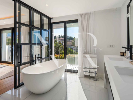 Villa en Los Naranjos Hill Club, Marbella, en venta