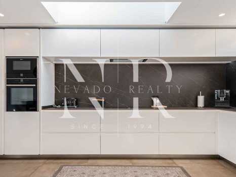Villa en Los Naranjos Hill Club, Marbella, en venta