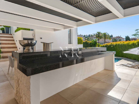 Villa en Los Naranjos Hill Club, Marbella, en venta