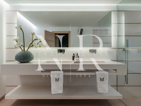 Maison mitoyenne dans la résidence La Meridiana avec vue sur La Concha, Marbella, à vendre
